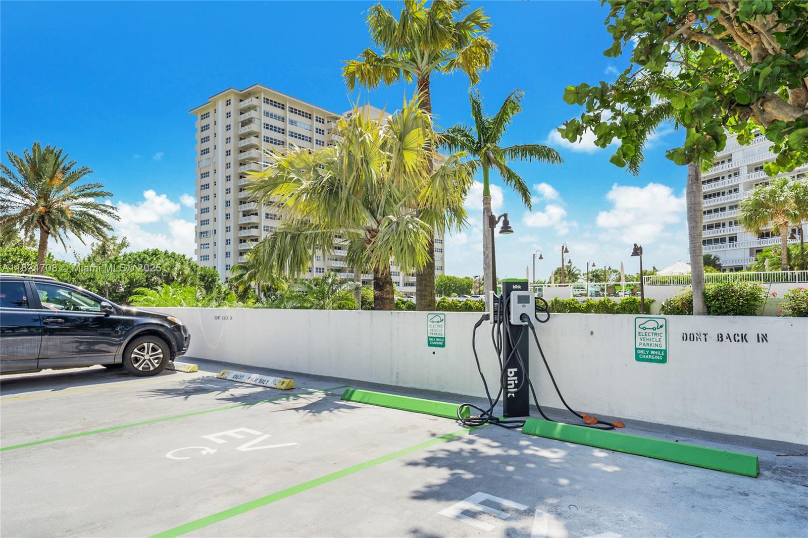 POINT OF AMERICAS - Residential