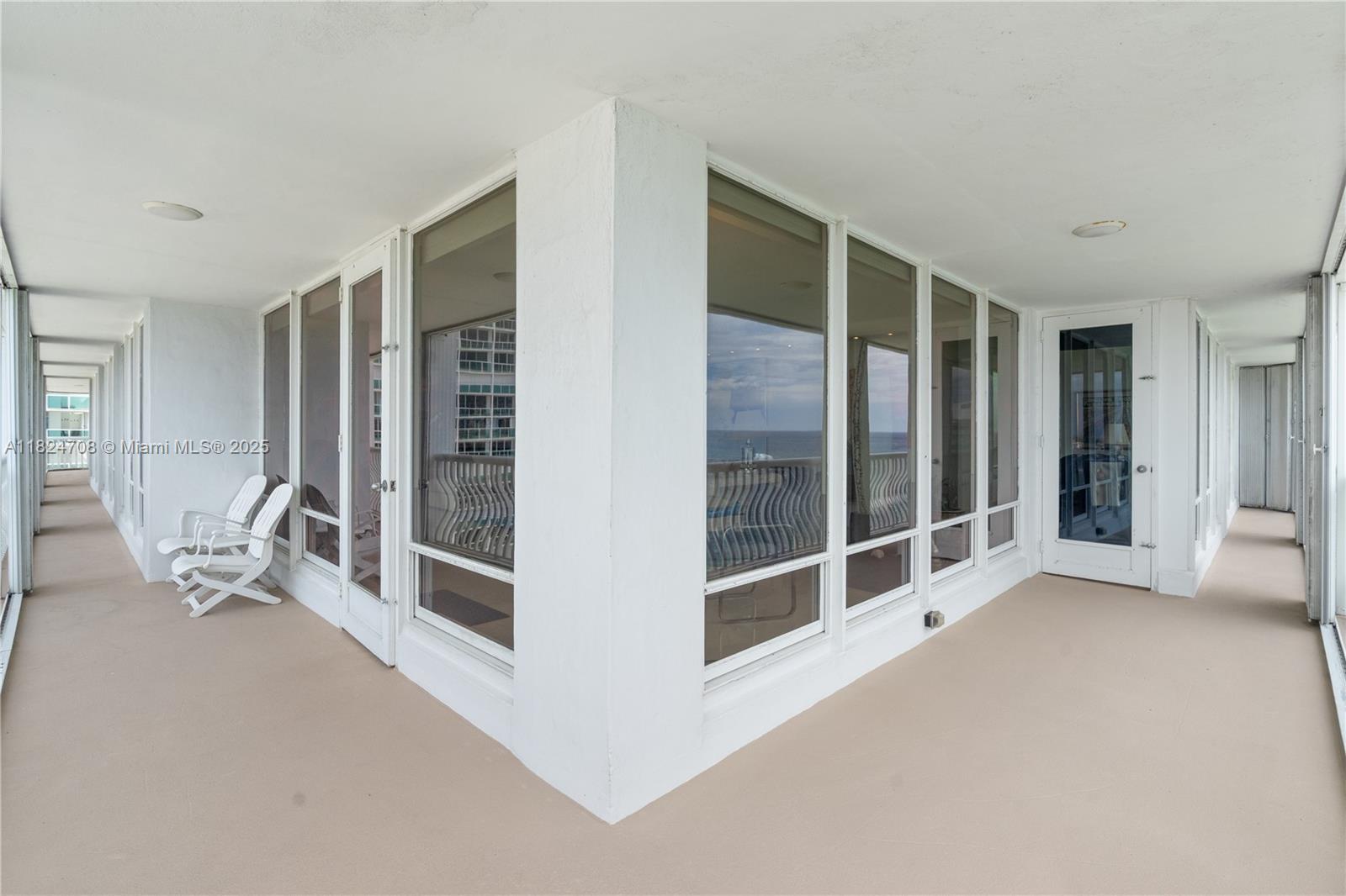 POINT OF AMERICAS - Residential
