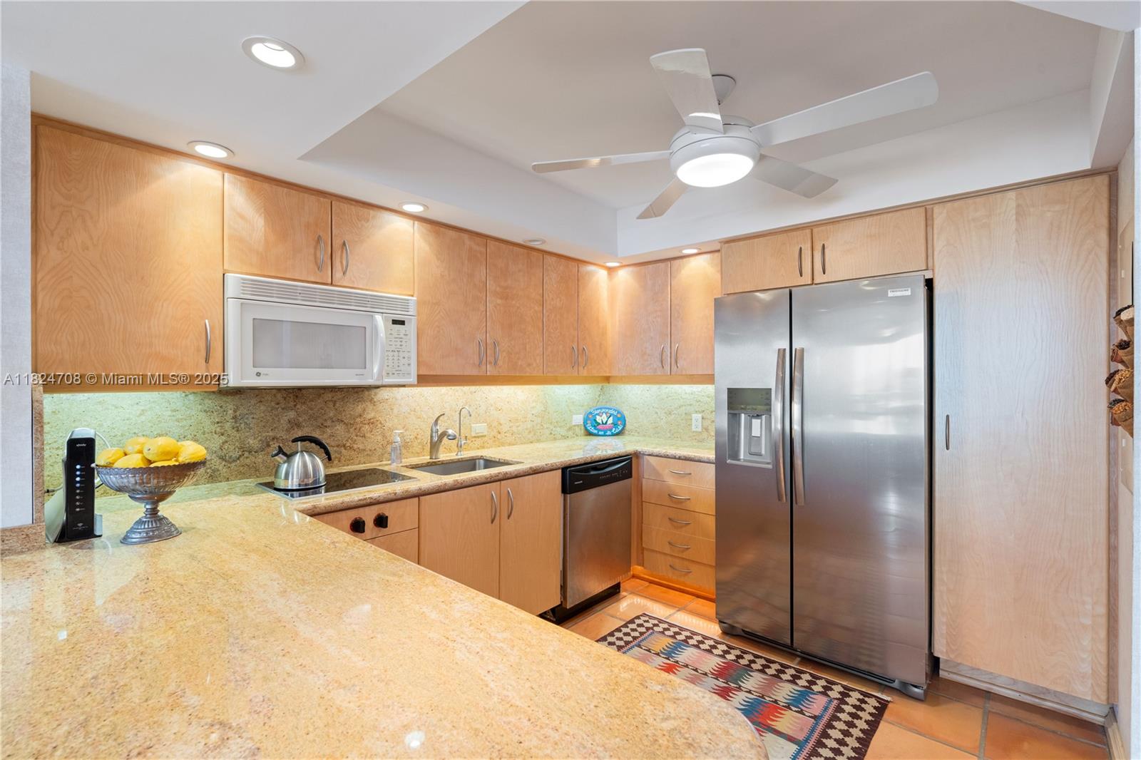 POINT OF AMERICAS - Residential