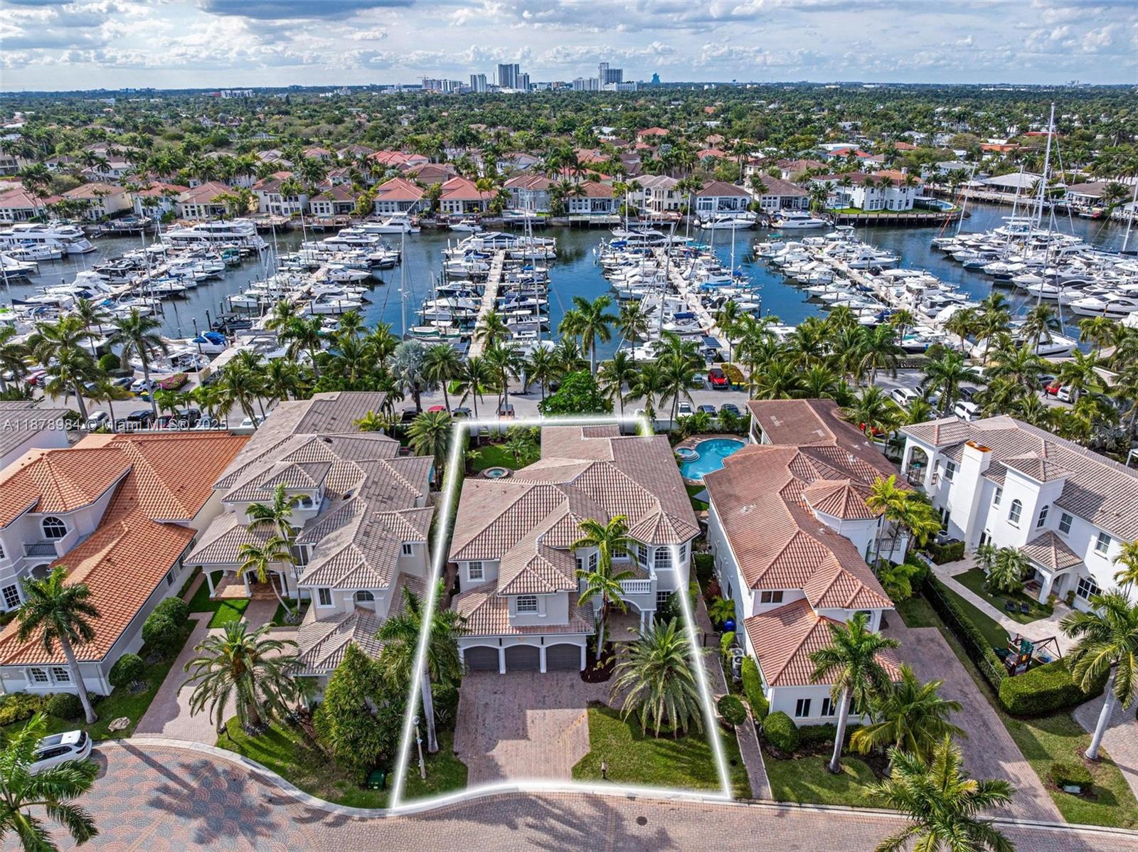 THREE ISLANDS 3RD SECTION - Residential