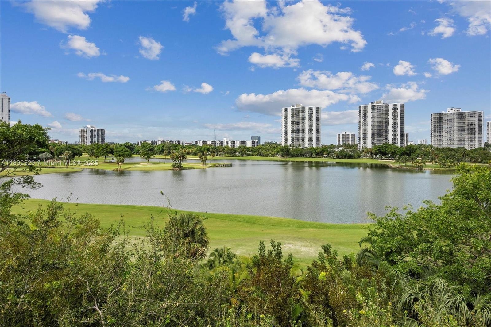 TURNBERRY VLG NO TOWER CO - Residential