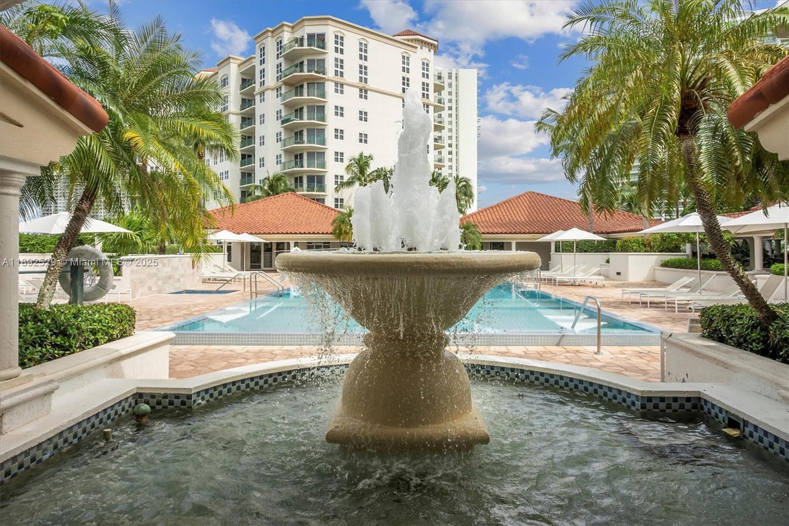 TURNBERRY VLG NO TOWER CO - Residential