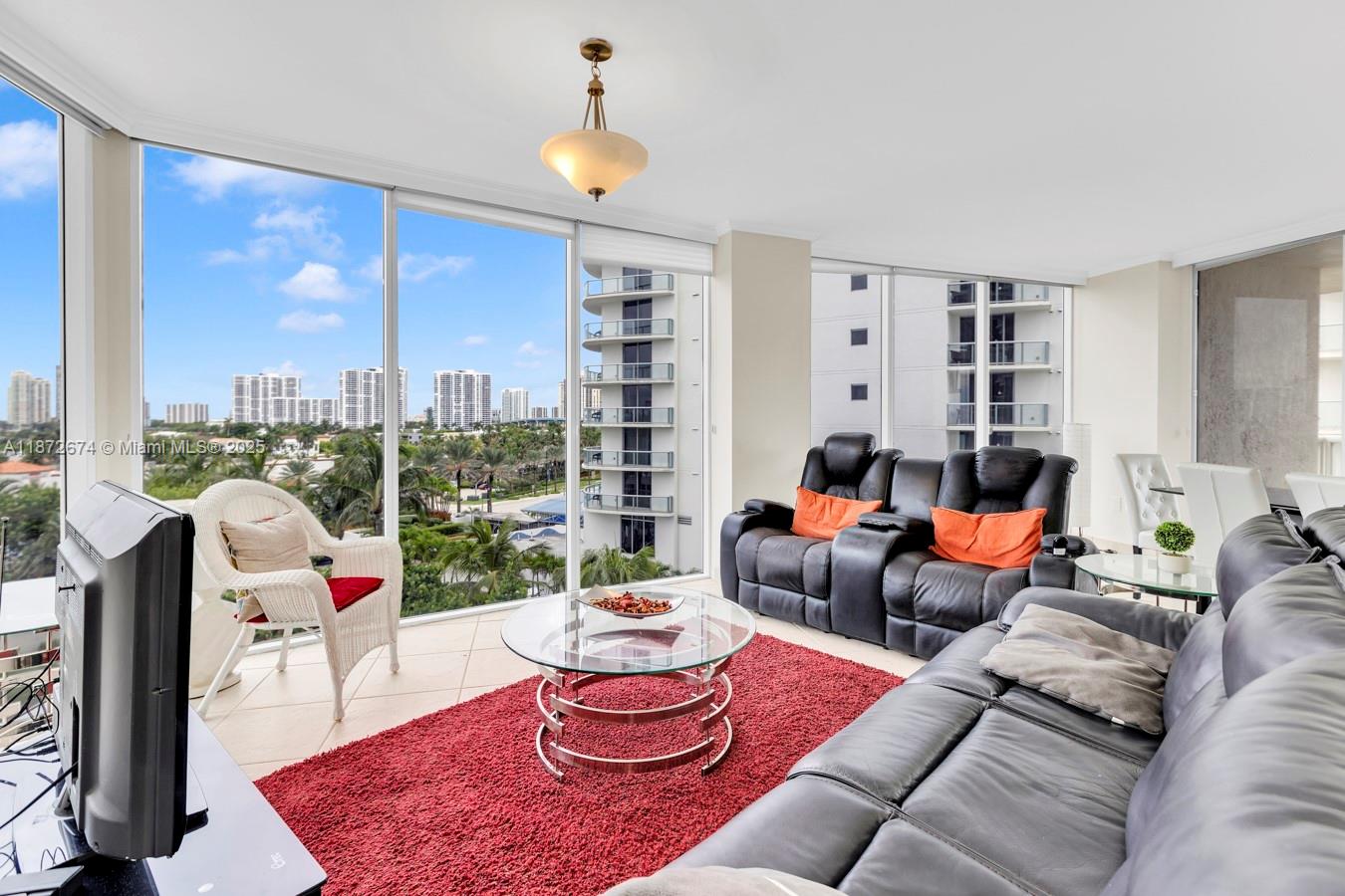 MILLENNIUM CONDO - Residential