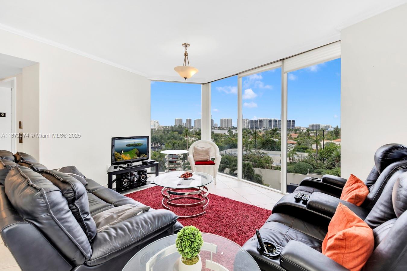 MILLENNIUM CONDO - Residential