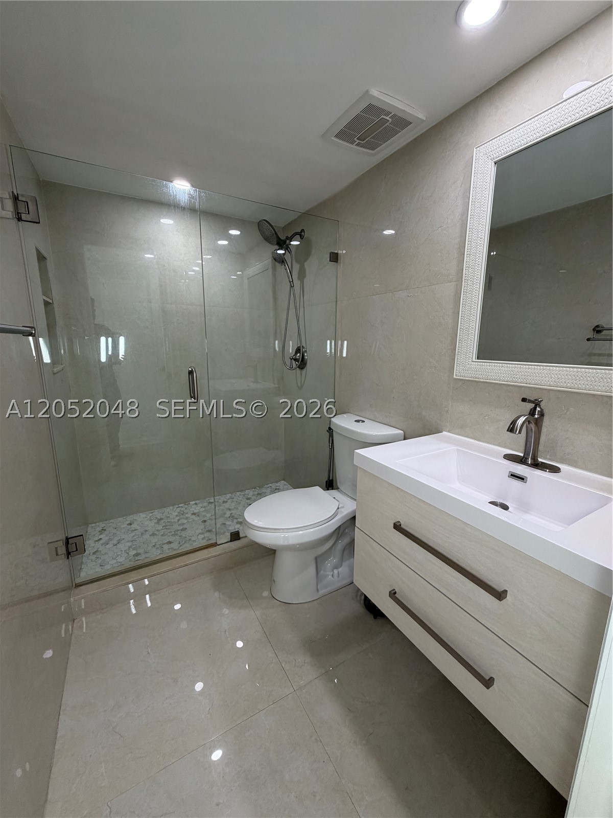 CHATEAUBLEAU VILLAS MIDWA - Residential Lease