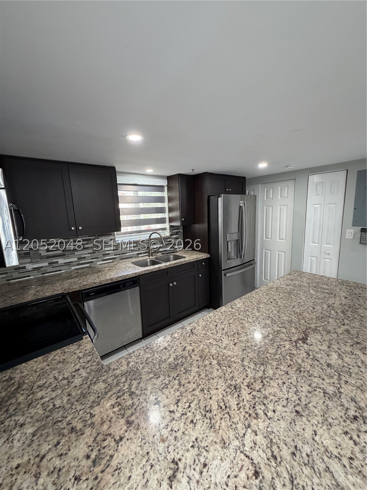 CHATEAUBLEAU VILLAS MIDWA - Residential Lease