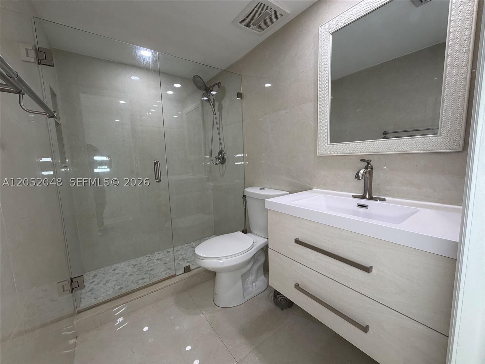 CHATEAUBLEAU VILLAS MIDWA - Residential Lease