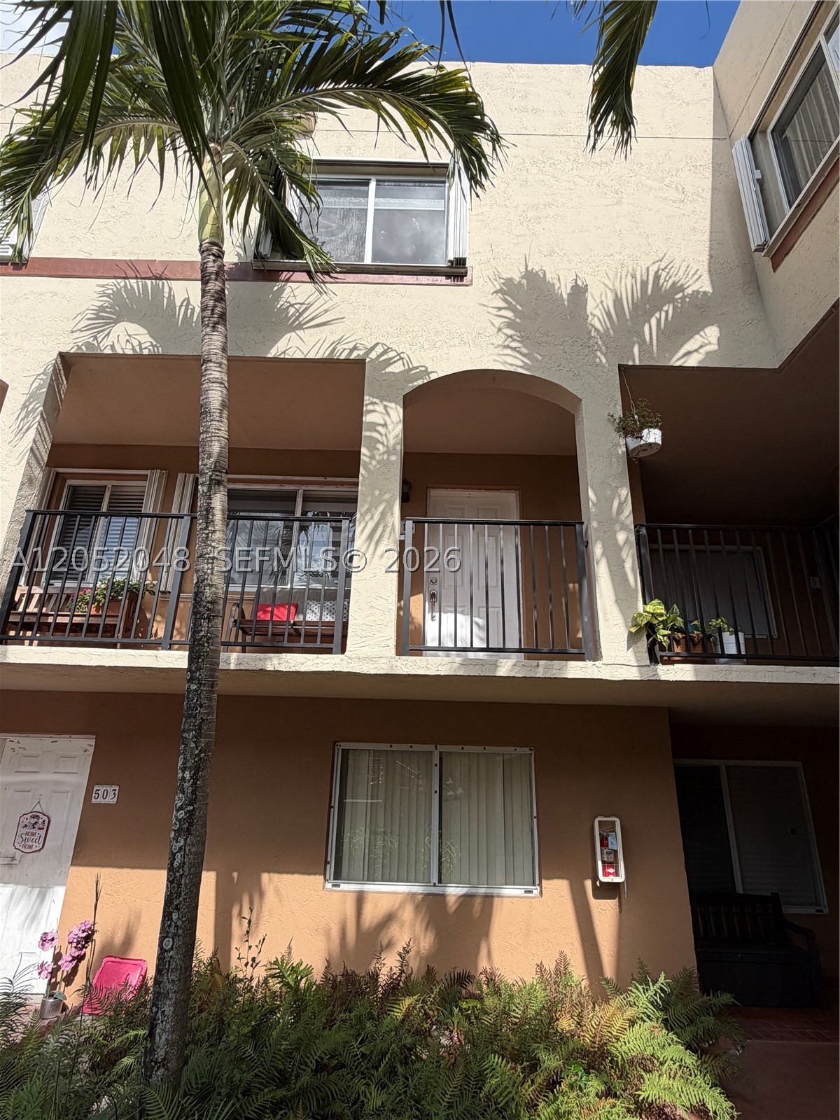 CHATEAUBLEAU VILLAS MIDWA - Residential Lease
