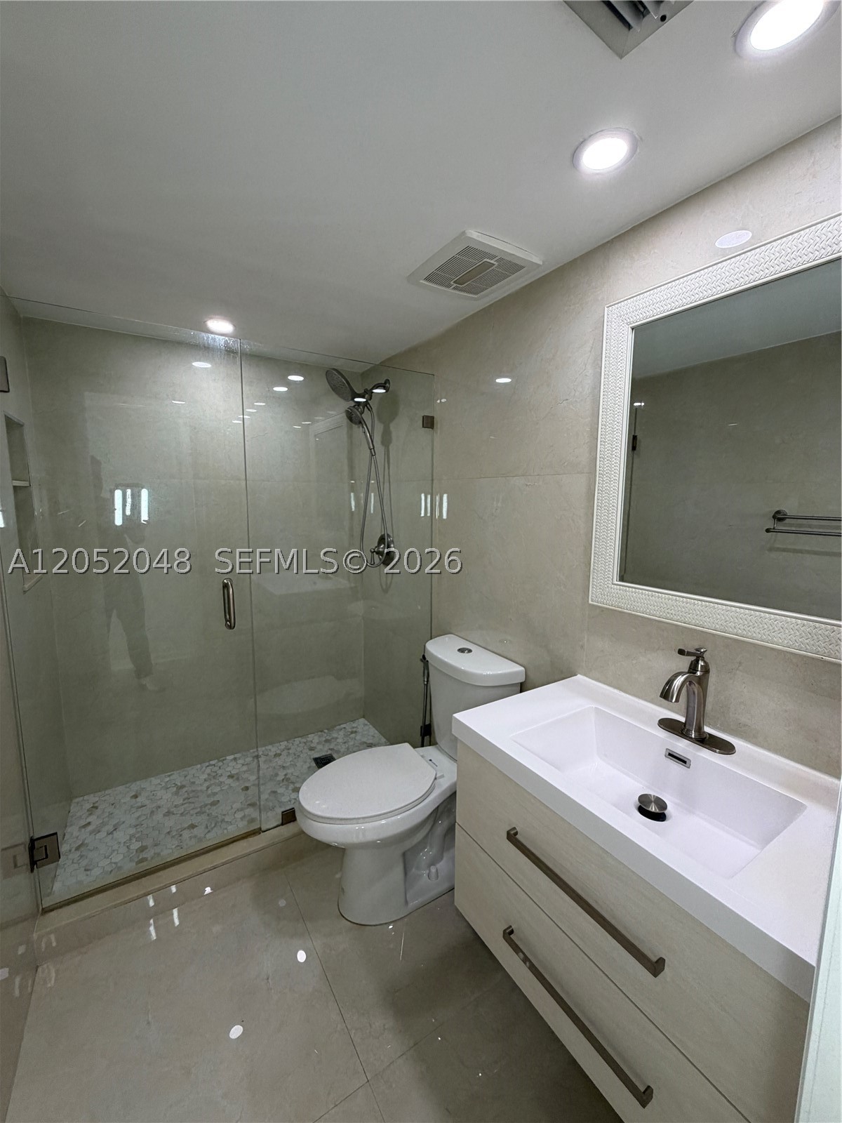 CHATEAUBLEAU VILLAS MIDWA - Residential Lease
