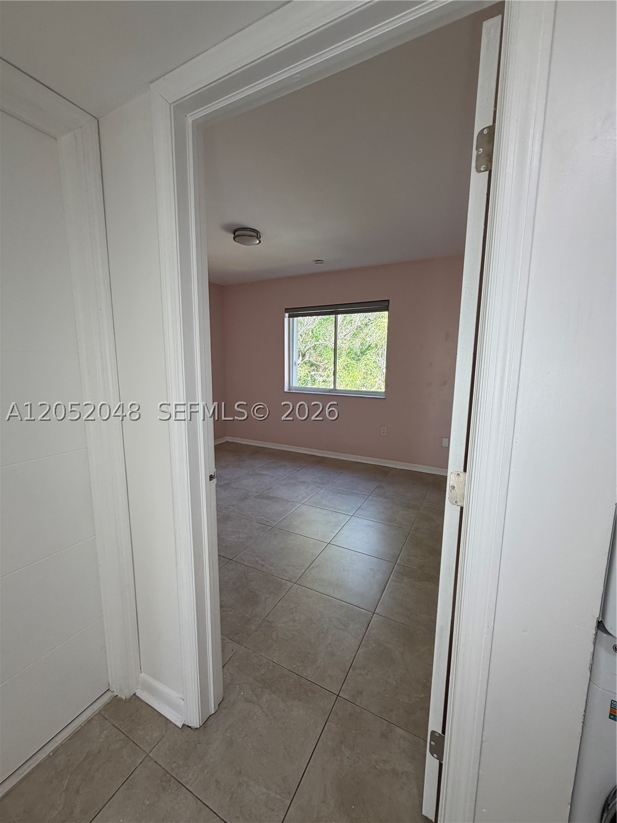CHATEAUBLEAU VILLAS MIDWA - Residential Lease