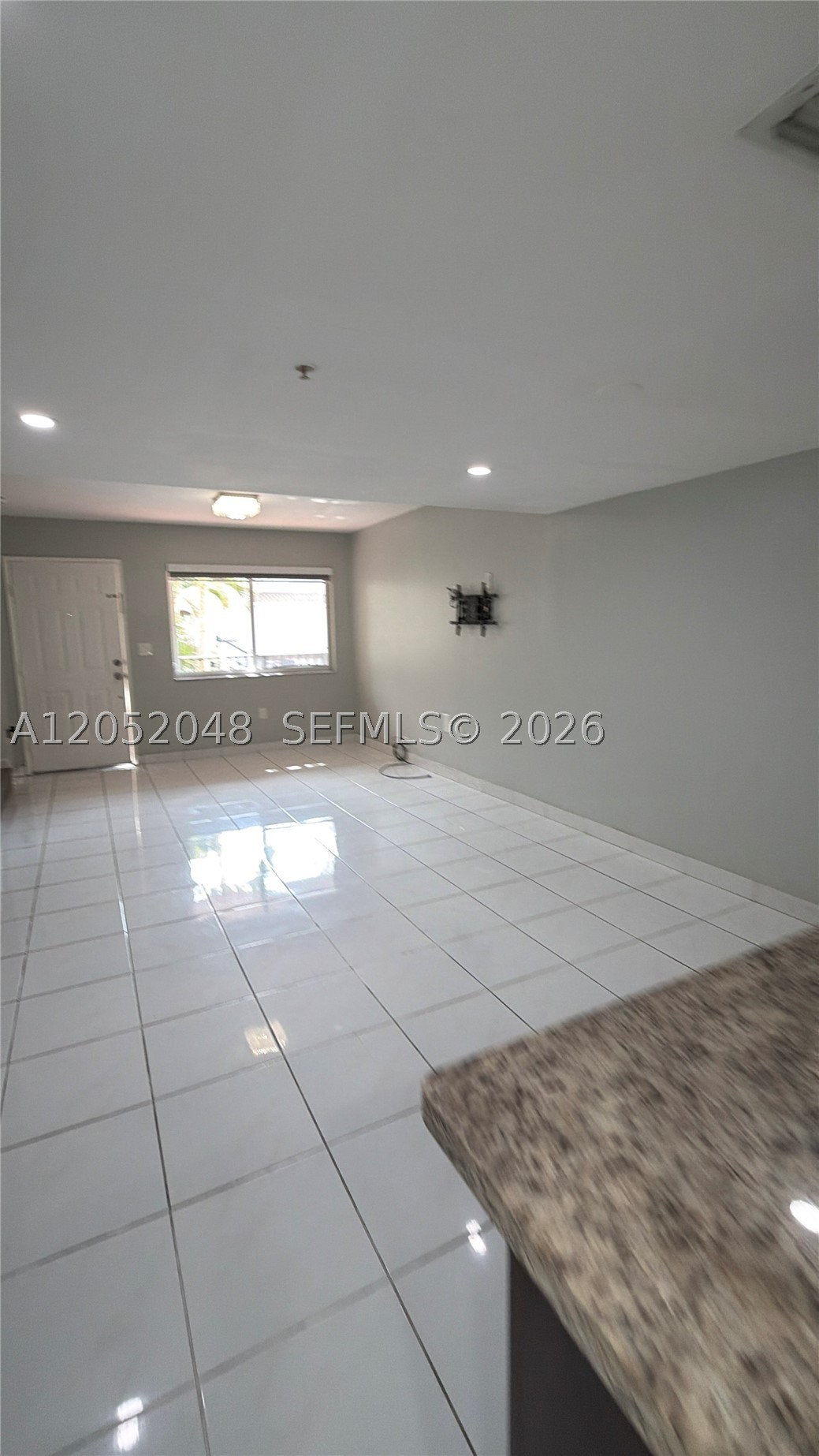 CHATEAUBLEAU VILLAS MIDWA - Residential Lease
