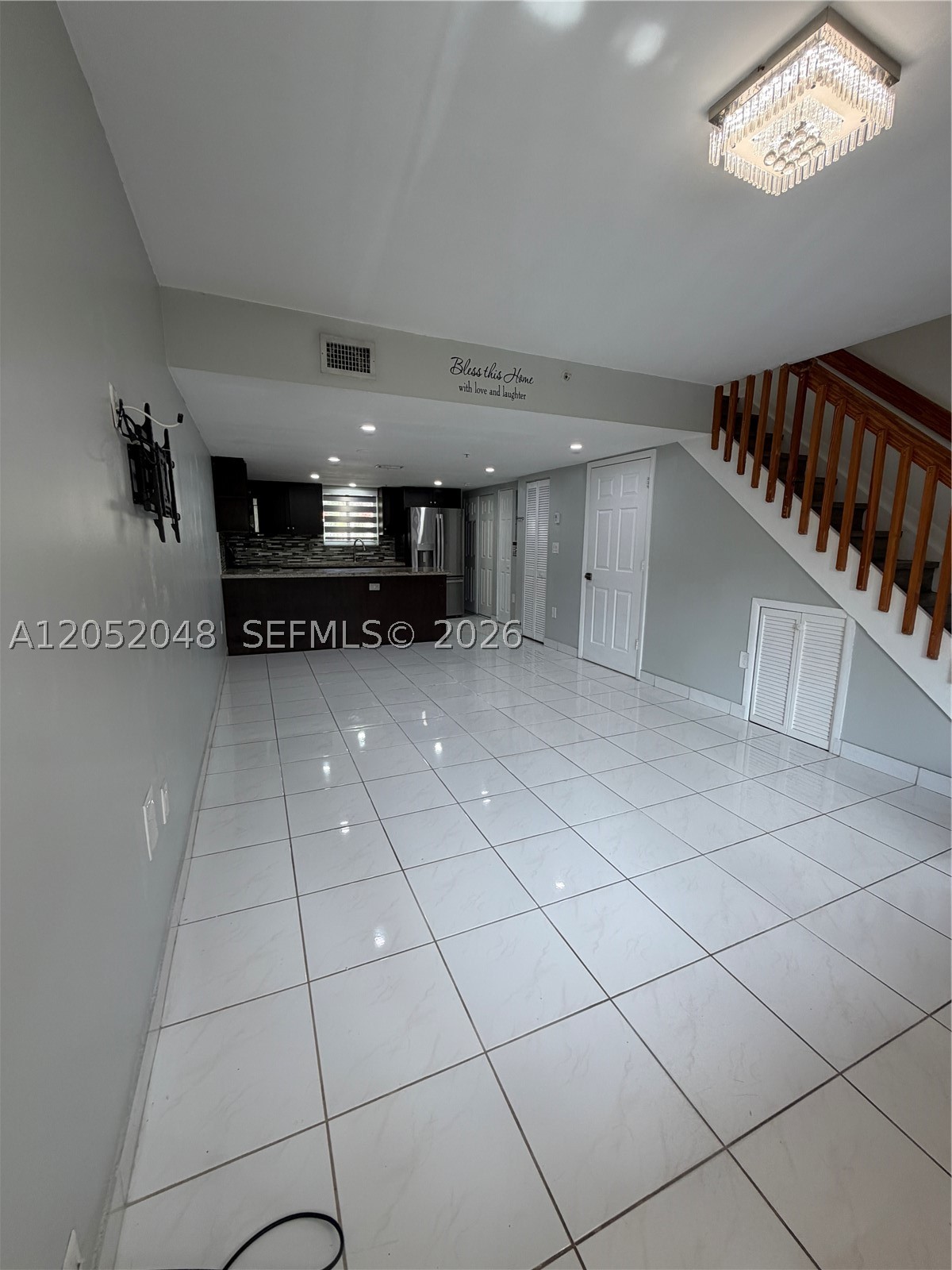 CHATEAUBLEAU VILLAS MIDWA - Residential Lease