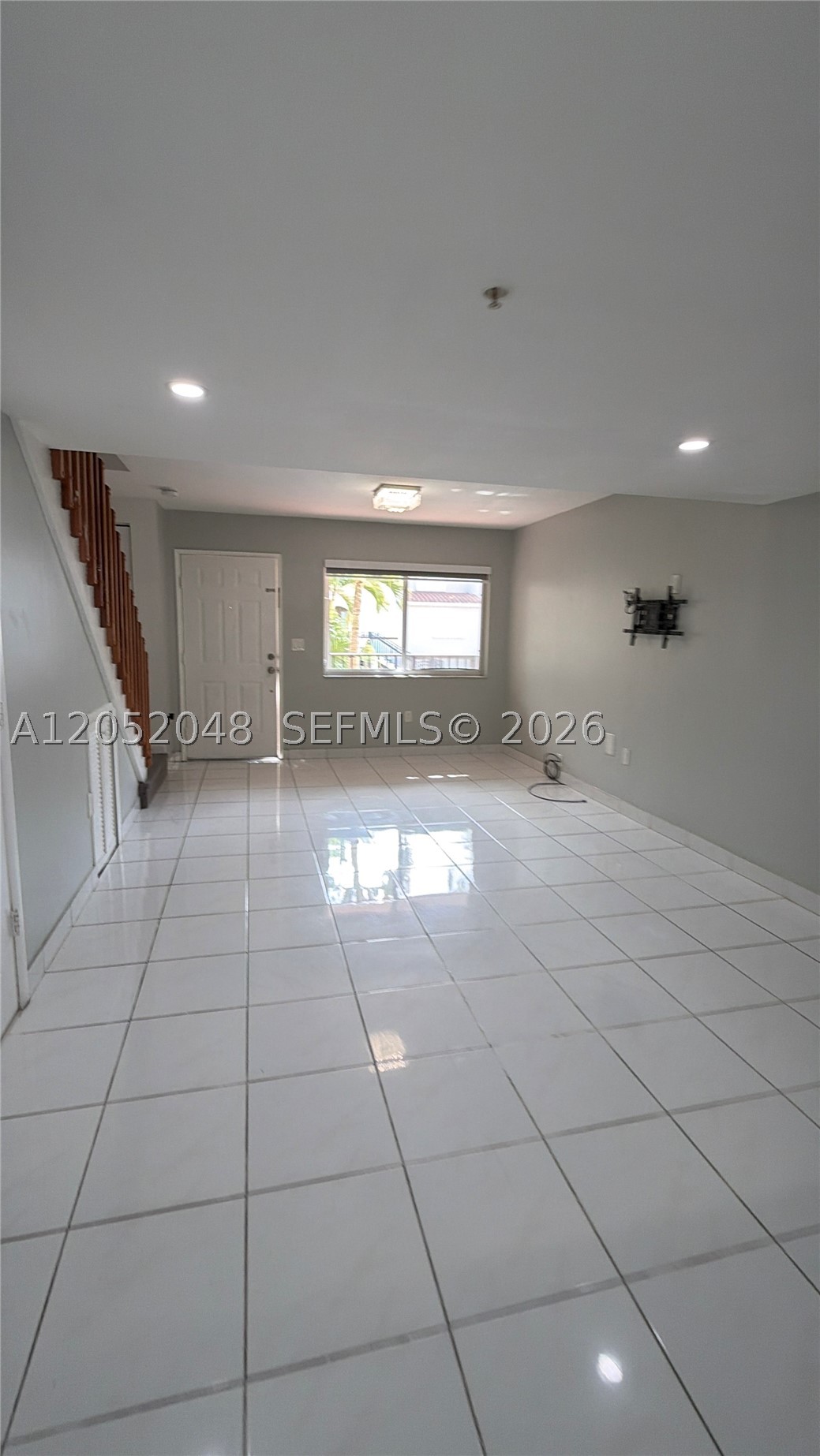 CHATEAUBLEAU VILLAS MIDWA - Residential Lease
