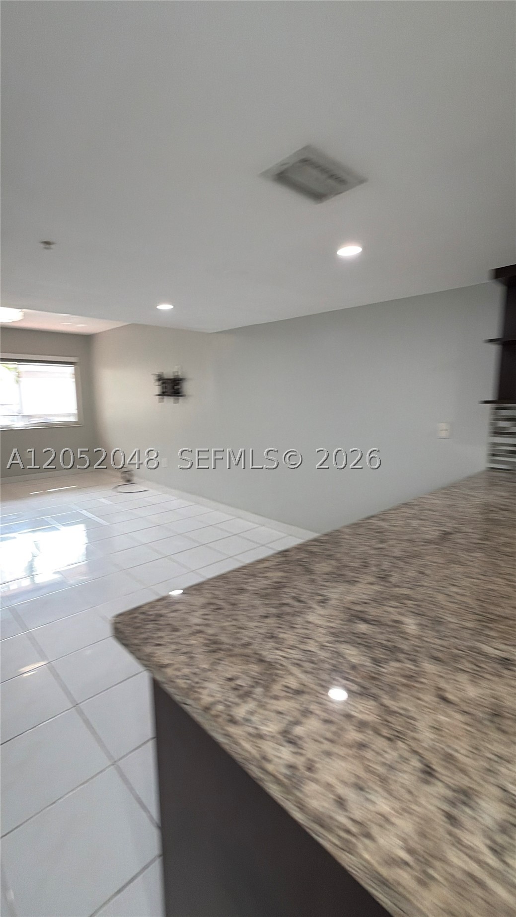 CHATEAUBLEAU VILLAS MIDWA - Residential Lease