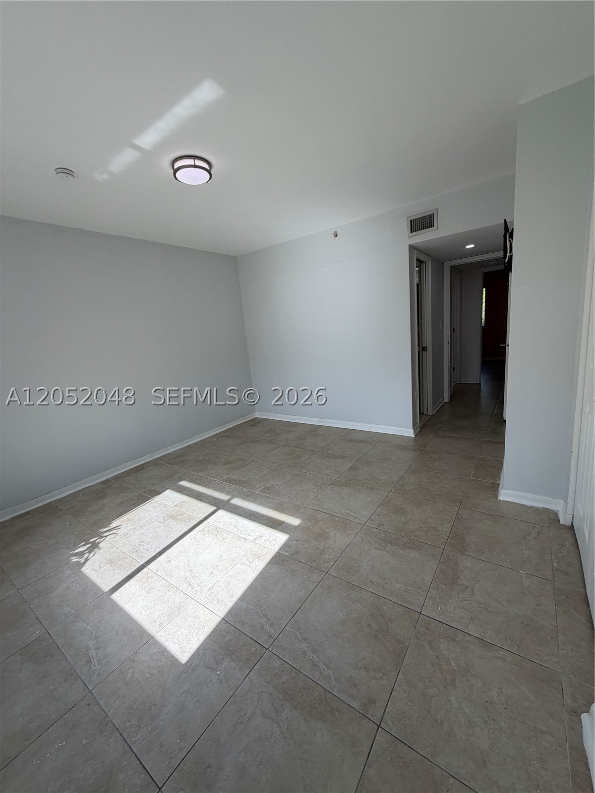 CHATEAUBLEAU VILLAS MIDWA - Residential Lease