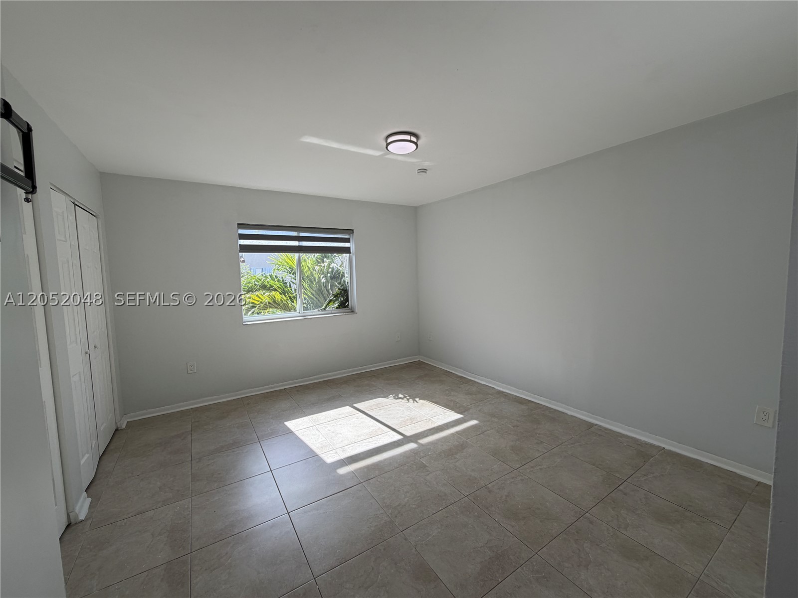 CHATEAUBLEAU VILLAS MIDWA - Residential Lease