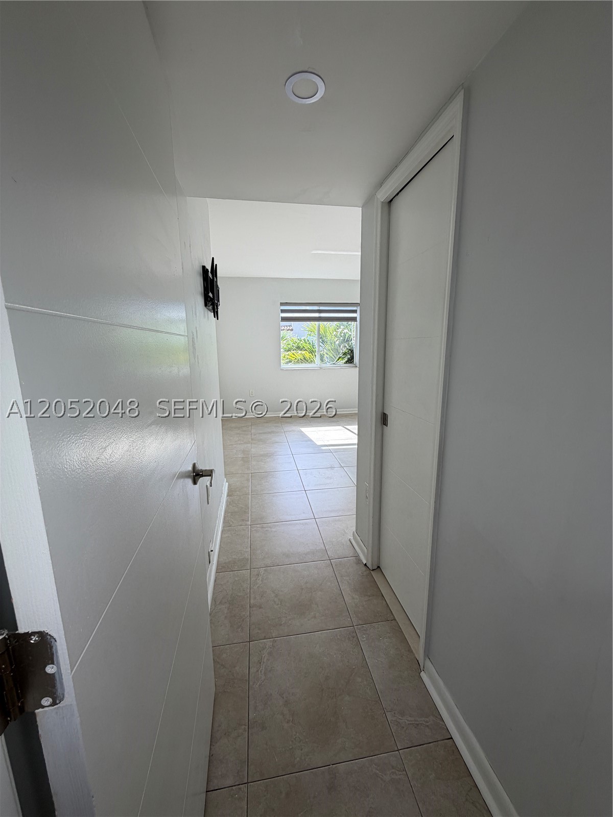 CHATEAUBLEAU VILLAS MIDWA - Residential Lease