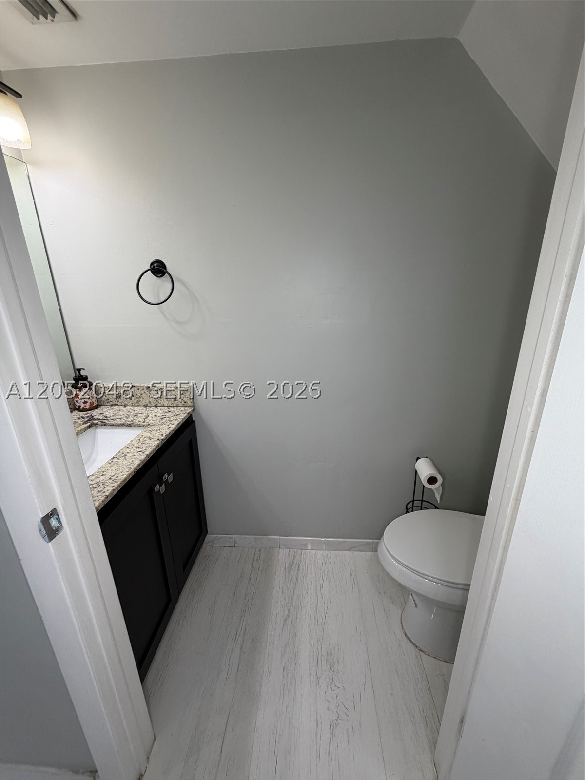 CHATEAUBLEAU VILLAS MIDWA - Residential Lease