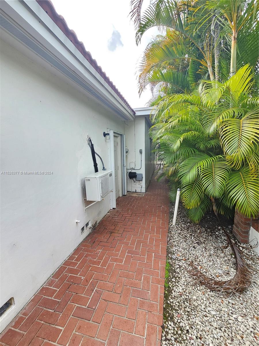 WESTBROOKE 2ND ADDN - Residential Lease