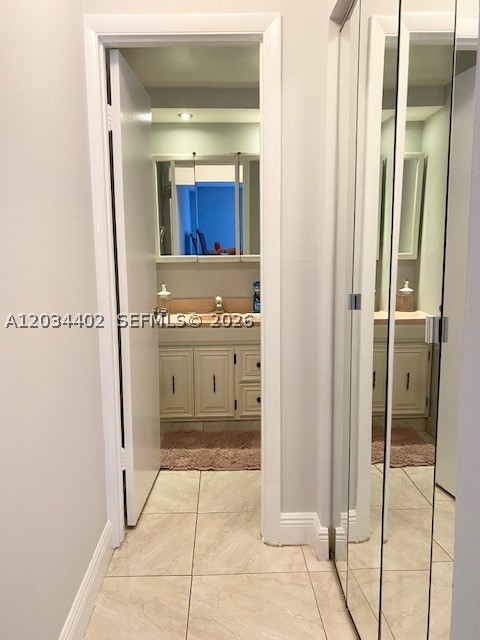LE CARTIER CONDO - Residential Lease