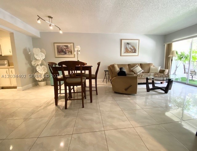 LE CARTIER CONDO - Residential Lease