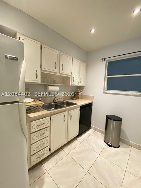 LE CARTIER CONDO - Residential Lease