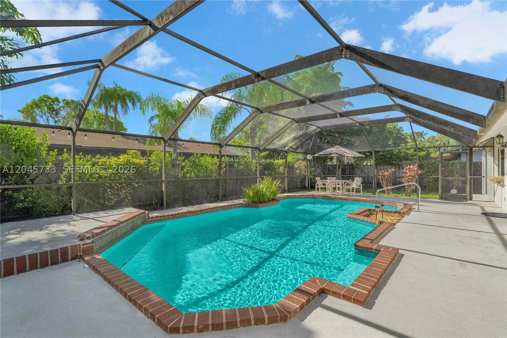 CALUSA CLUB ESTATES 5TH A - Residential