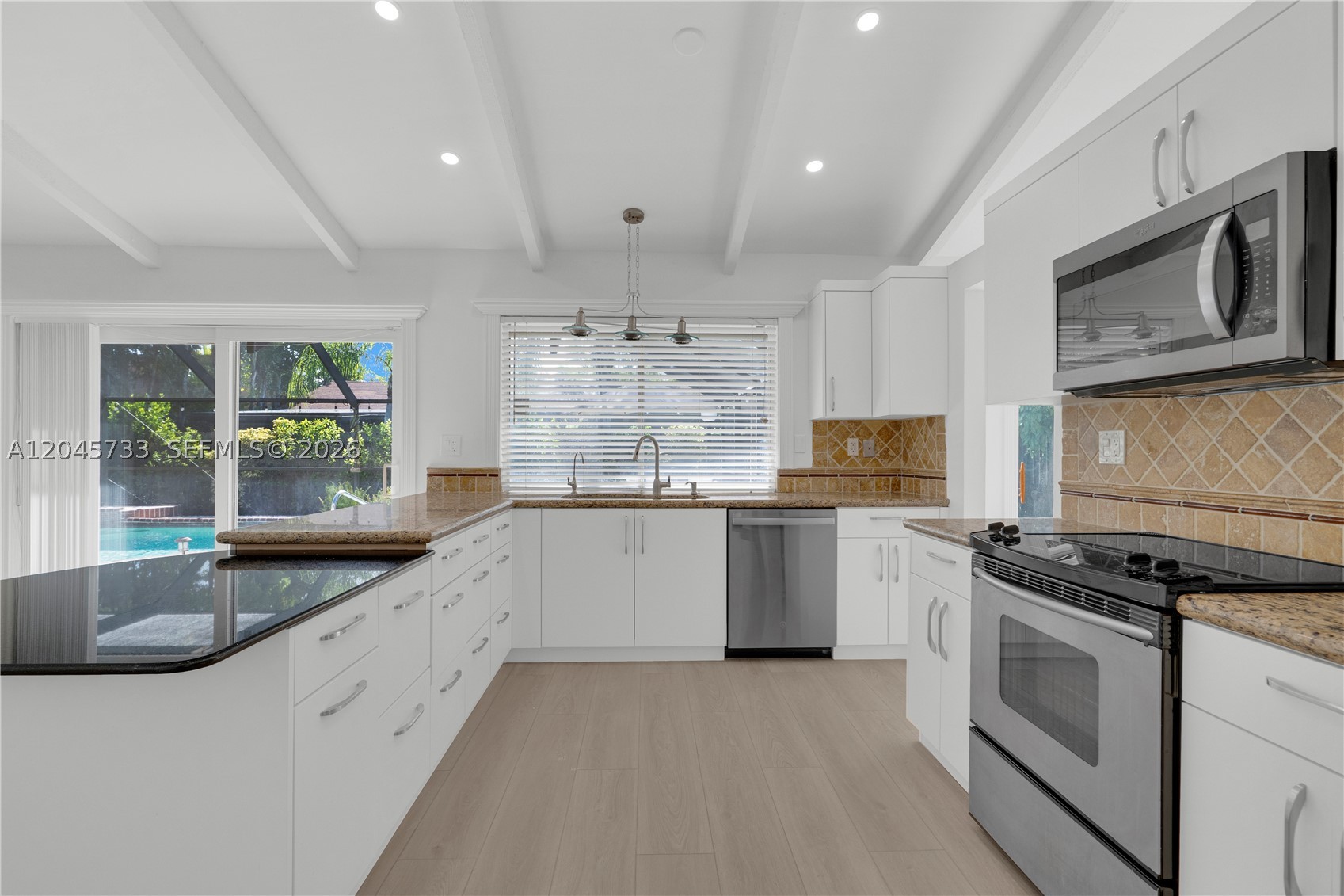 CALUSA CLUB ESTATES 5TH A - Residential