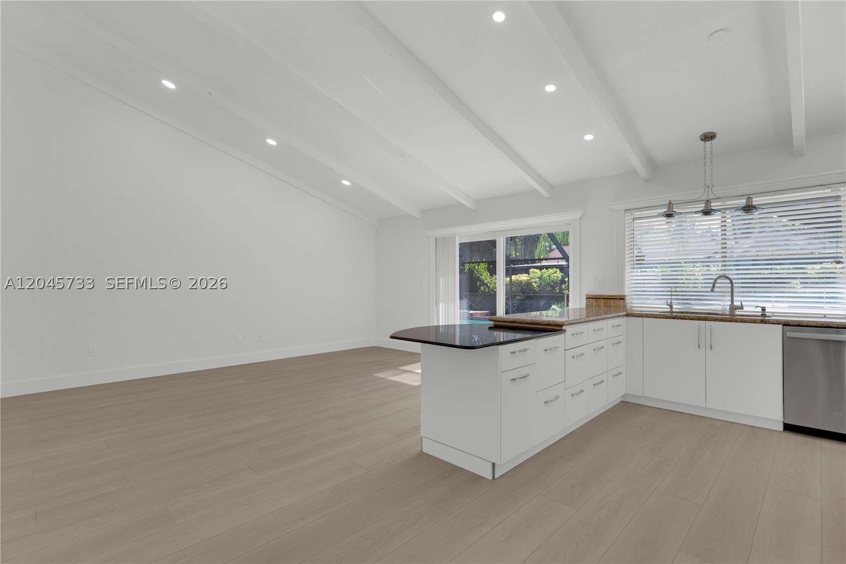 CALUSA CLUB ESTATES 5TH A - Residential