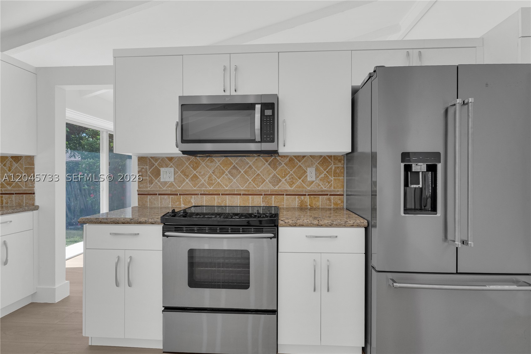 CALUSA CLUB ESTATES 5TH A - Residential