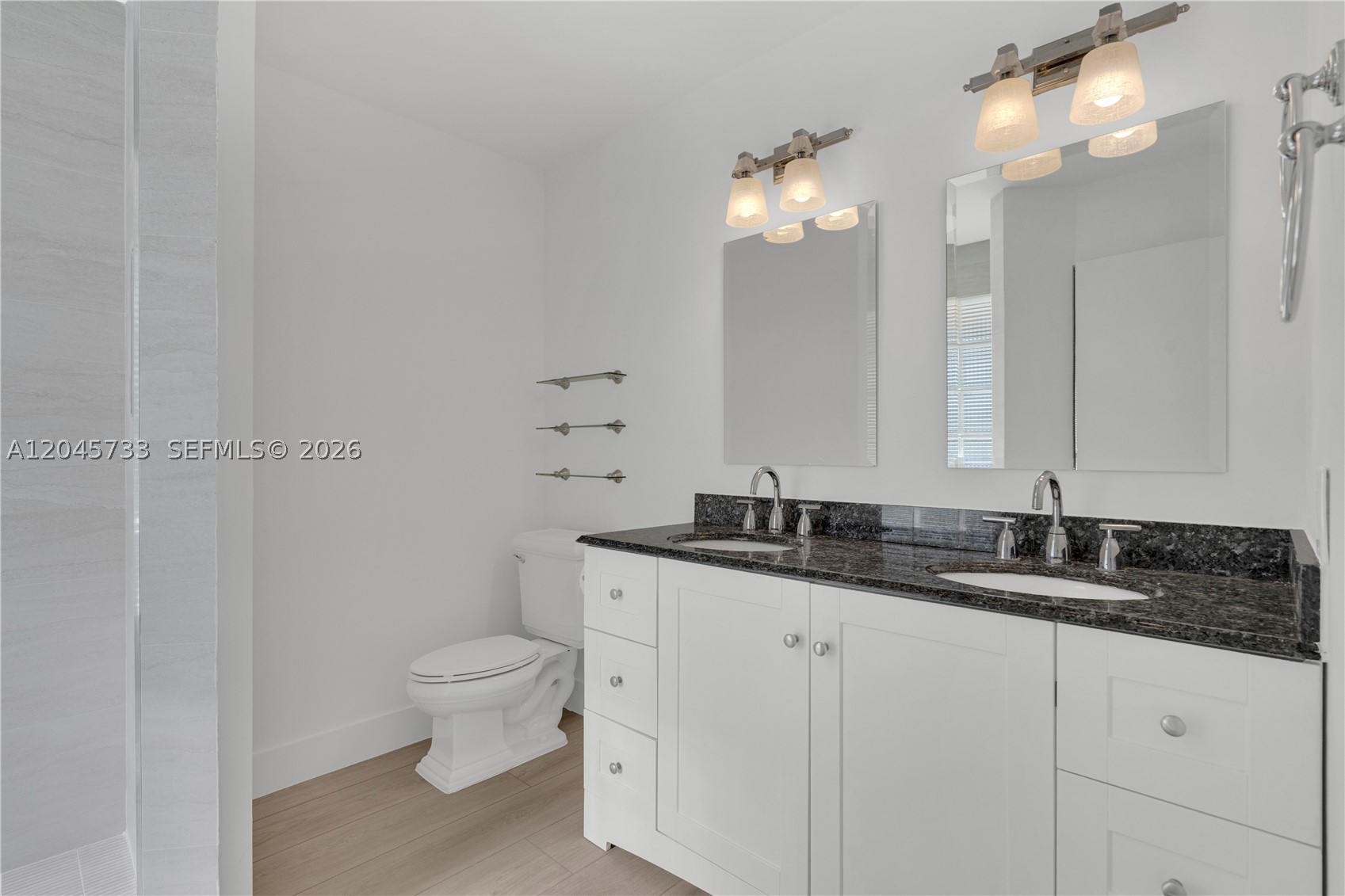 CALUSA CLUB ESTATES 5TH A - Residential