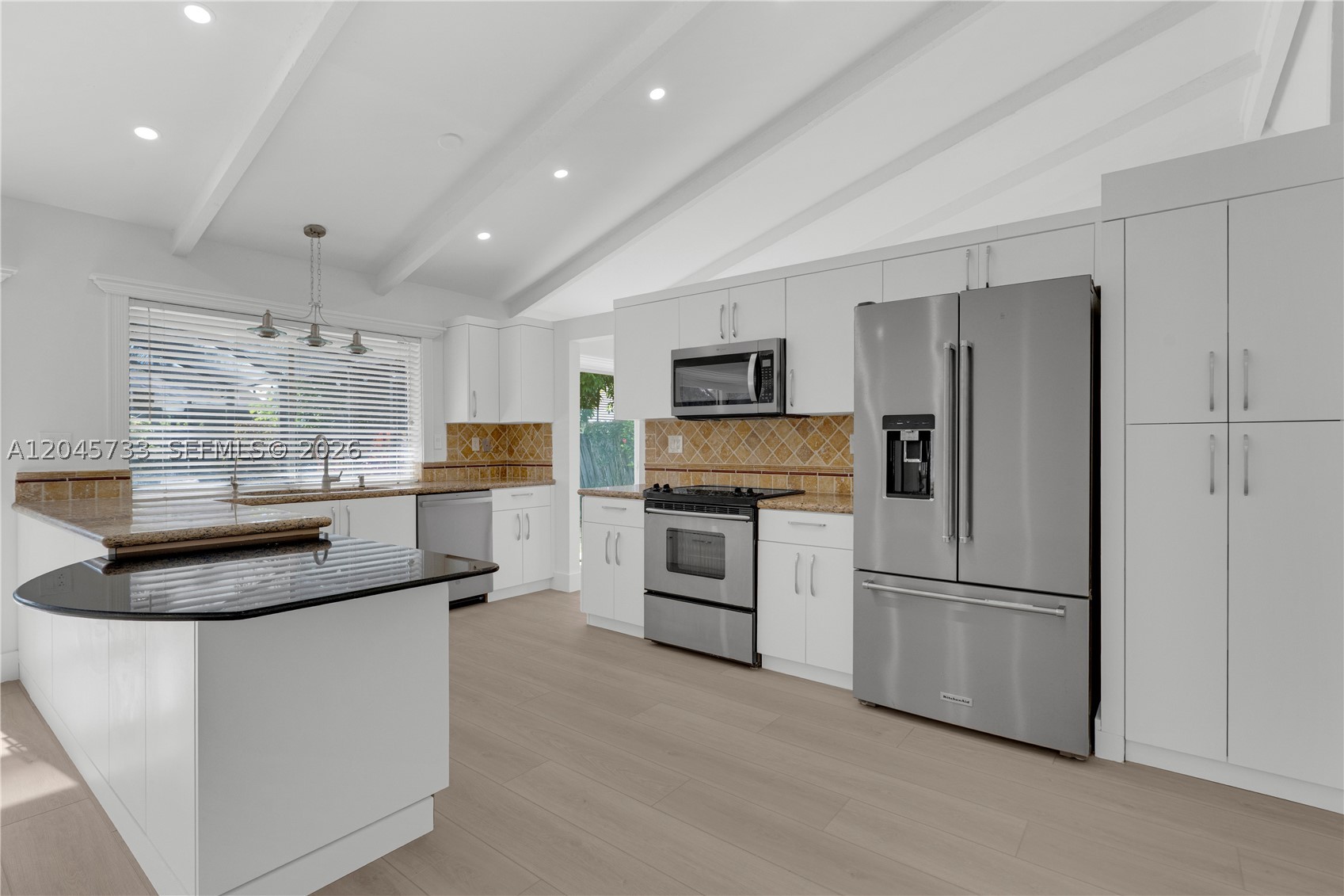 CALUSA CLUB ESTATES 5TH A - Residential