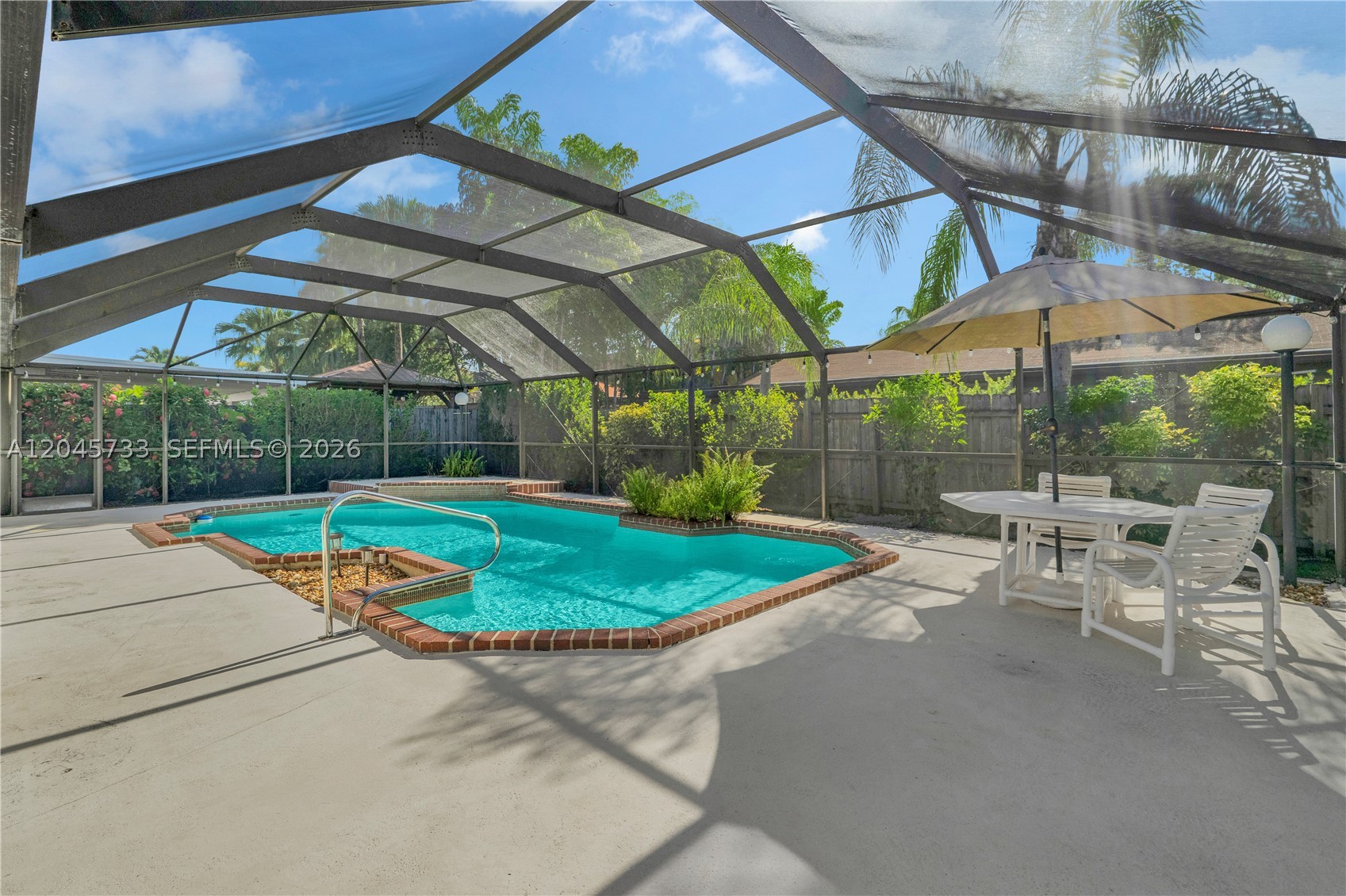 CALUSA CLUB ESTATES 5TH A - Residential