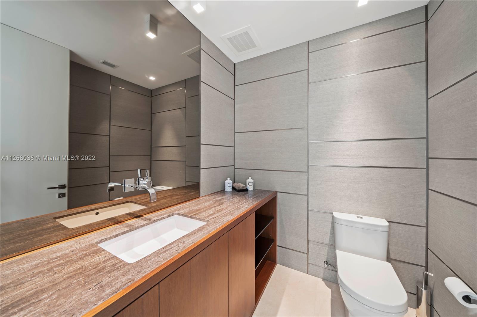 REGALIA CONDO - Residential