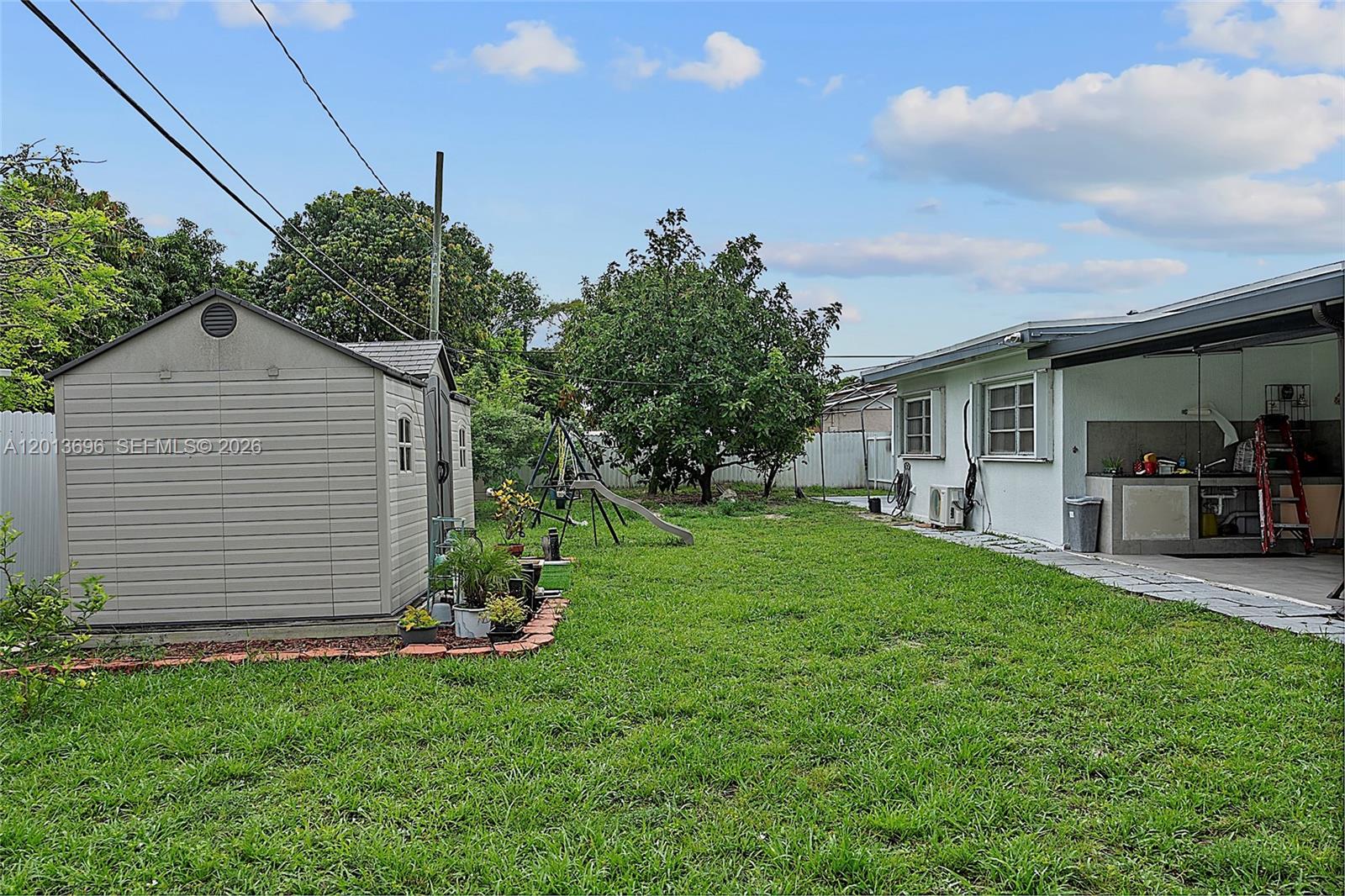 CAROL CITY - Residential