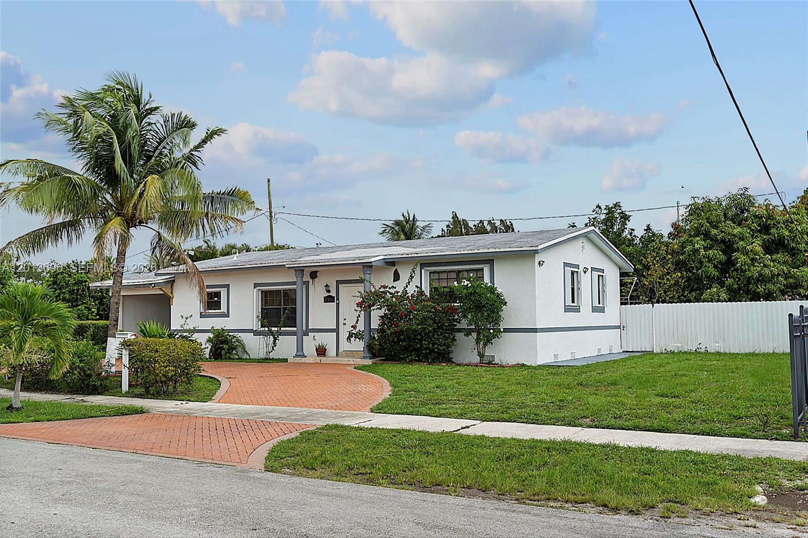 CAROL CITY - Residential