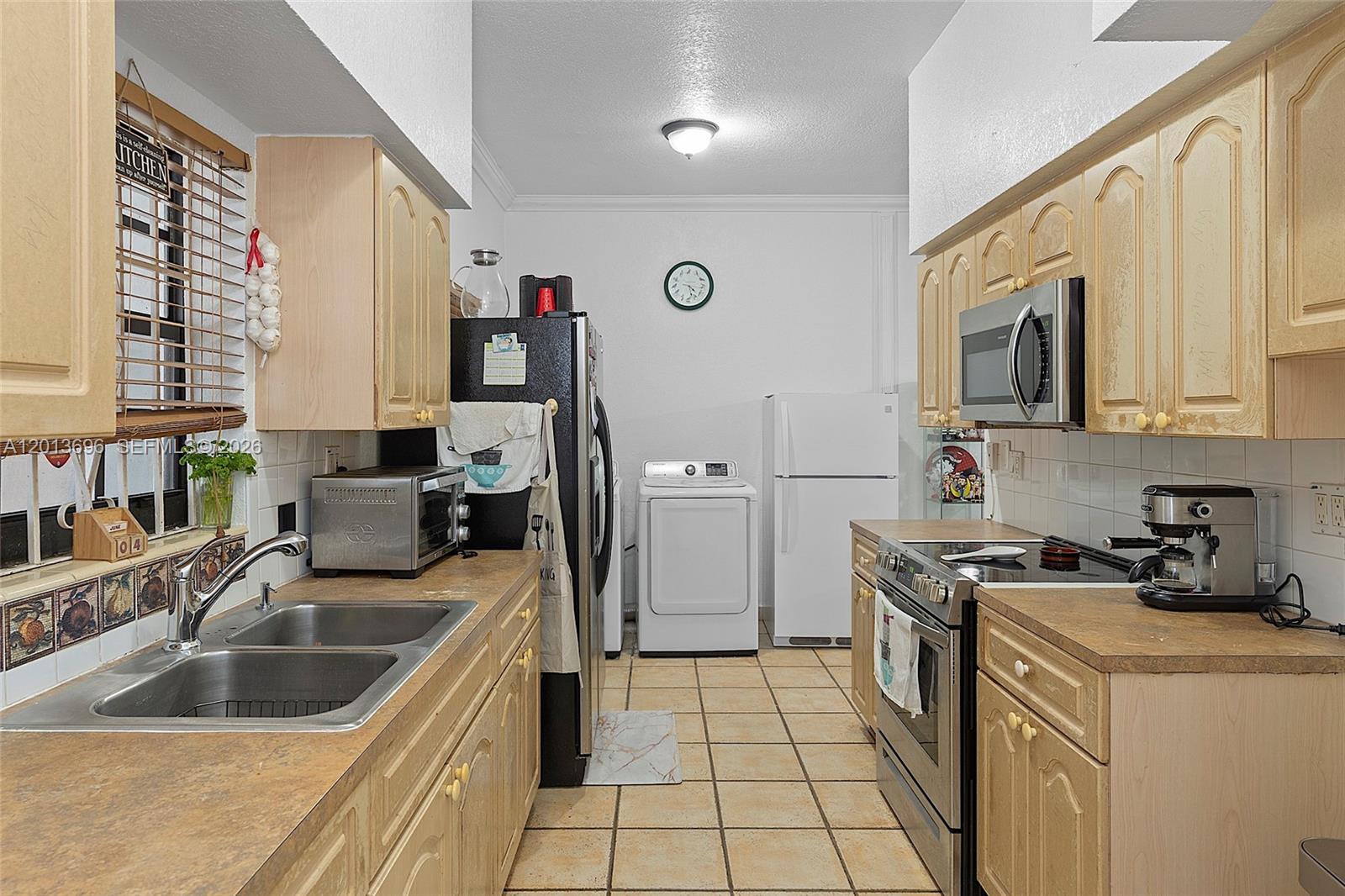 CAROL CITY - Residential