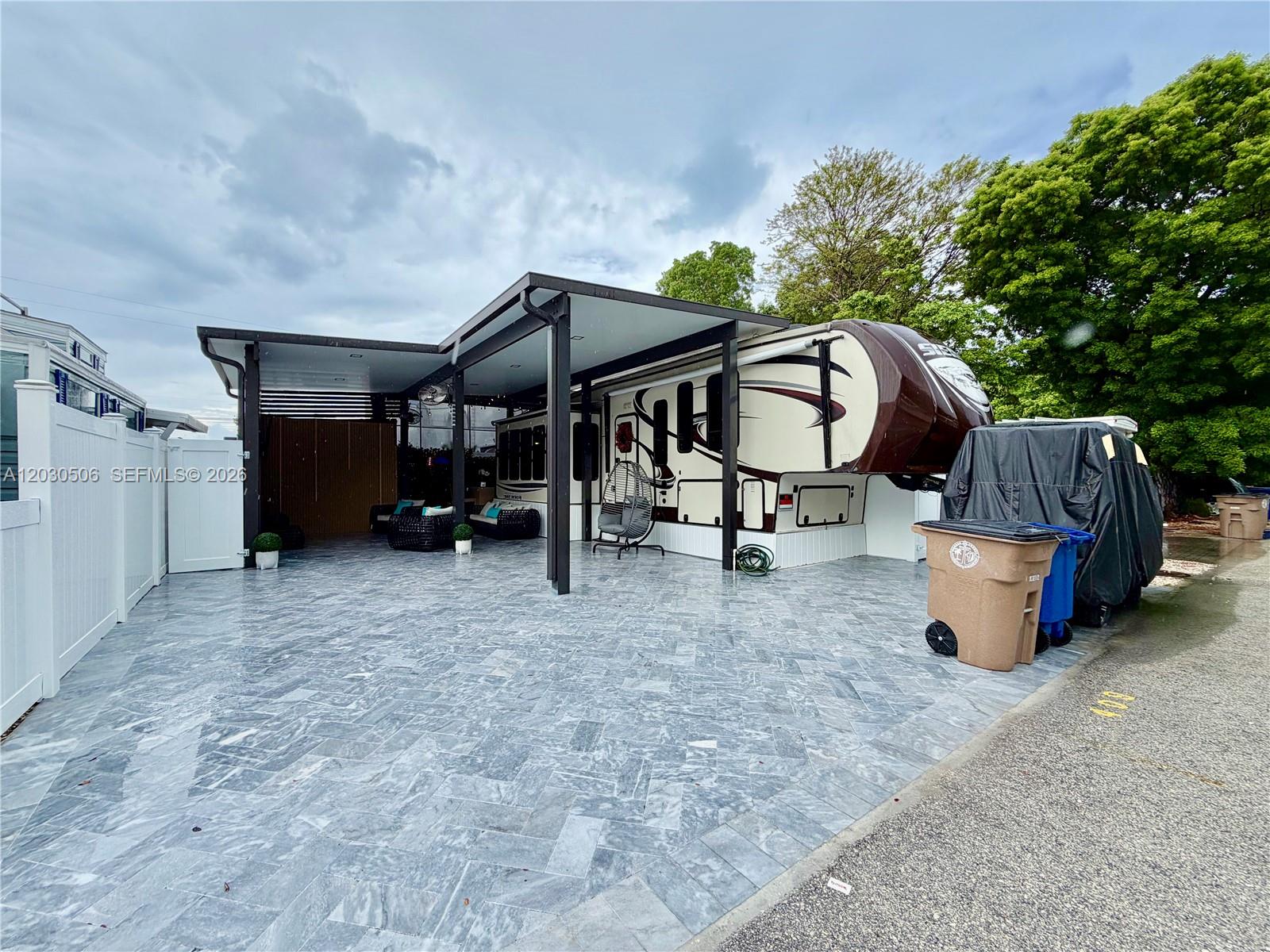 CALUSA CAMPGROUND - Residential
