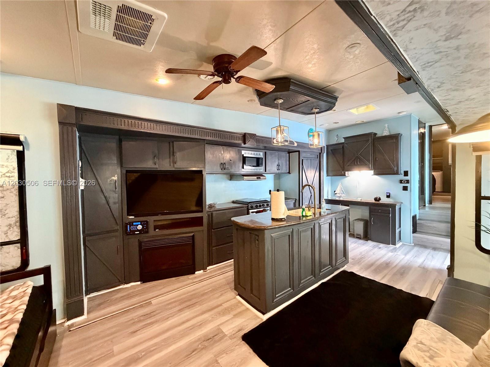 CALUSA CAMPGROUND - Residential