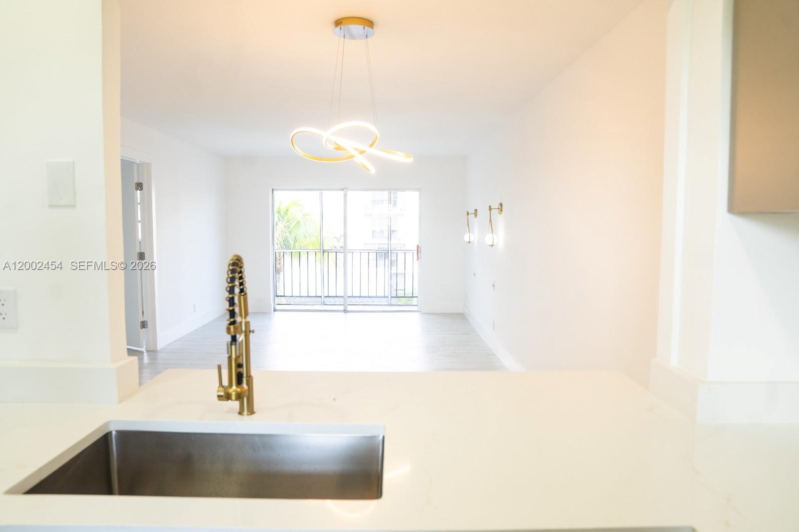 PARKSIDE TOWERS CONDO - Residential