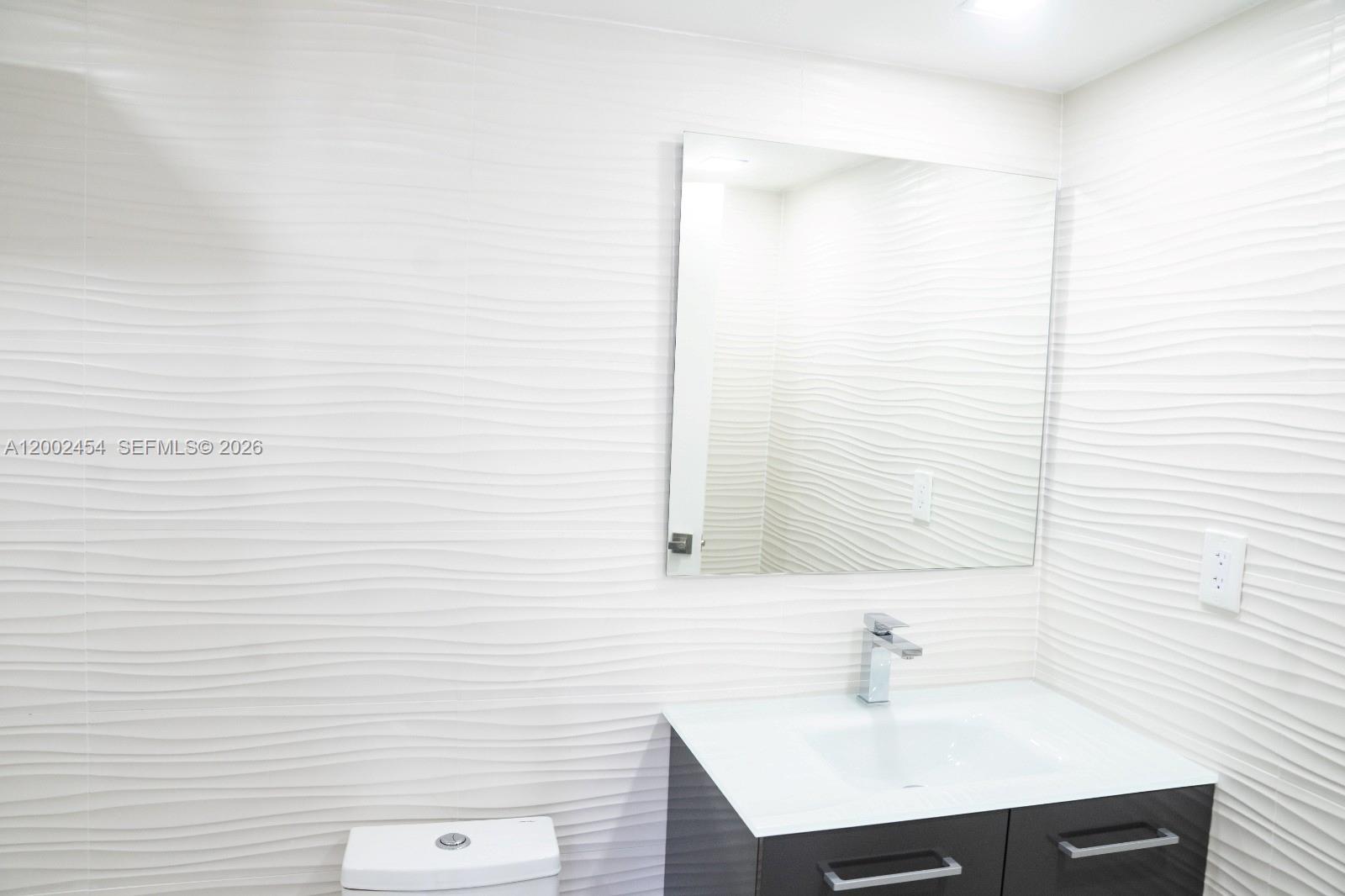 PARKSIDE TOWERS CONDO - Residential
