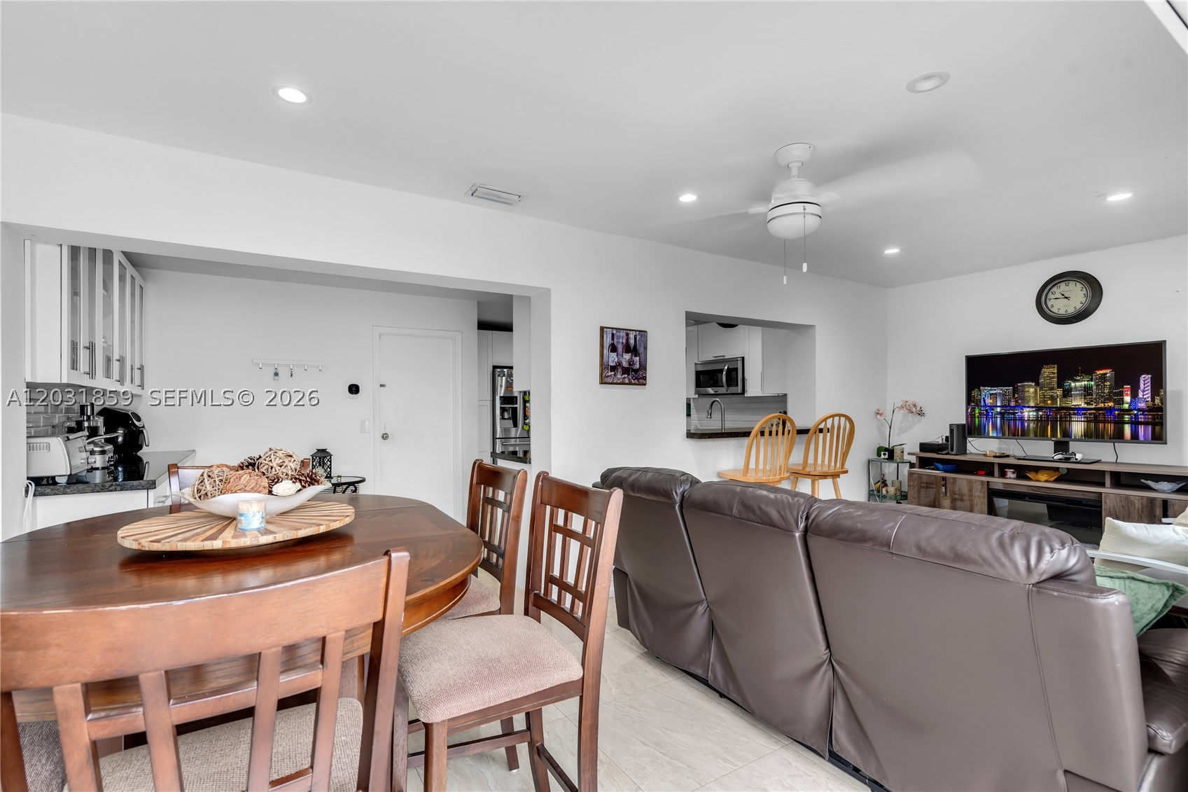 SUNRISE GOLF VILLAGE SEC - Residential