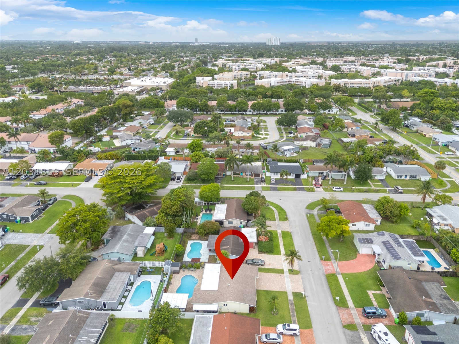 SUNRISE GOLF VILLAGE SEC - Residential
