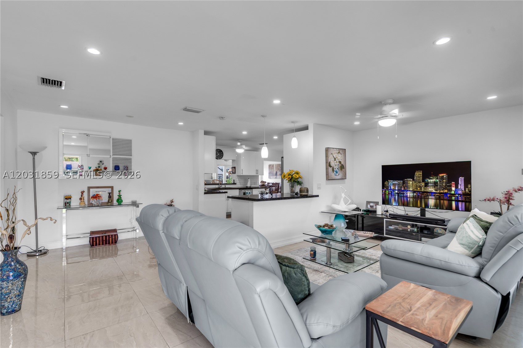 SUNRISE GOLF VILLAGE SEC - Residential