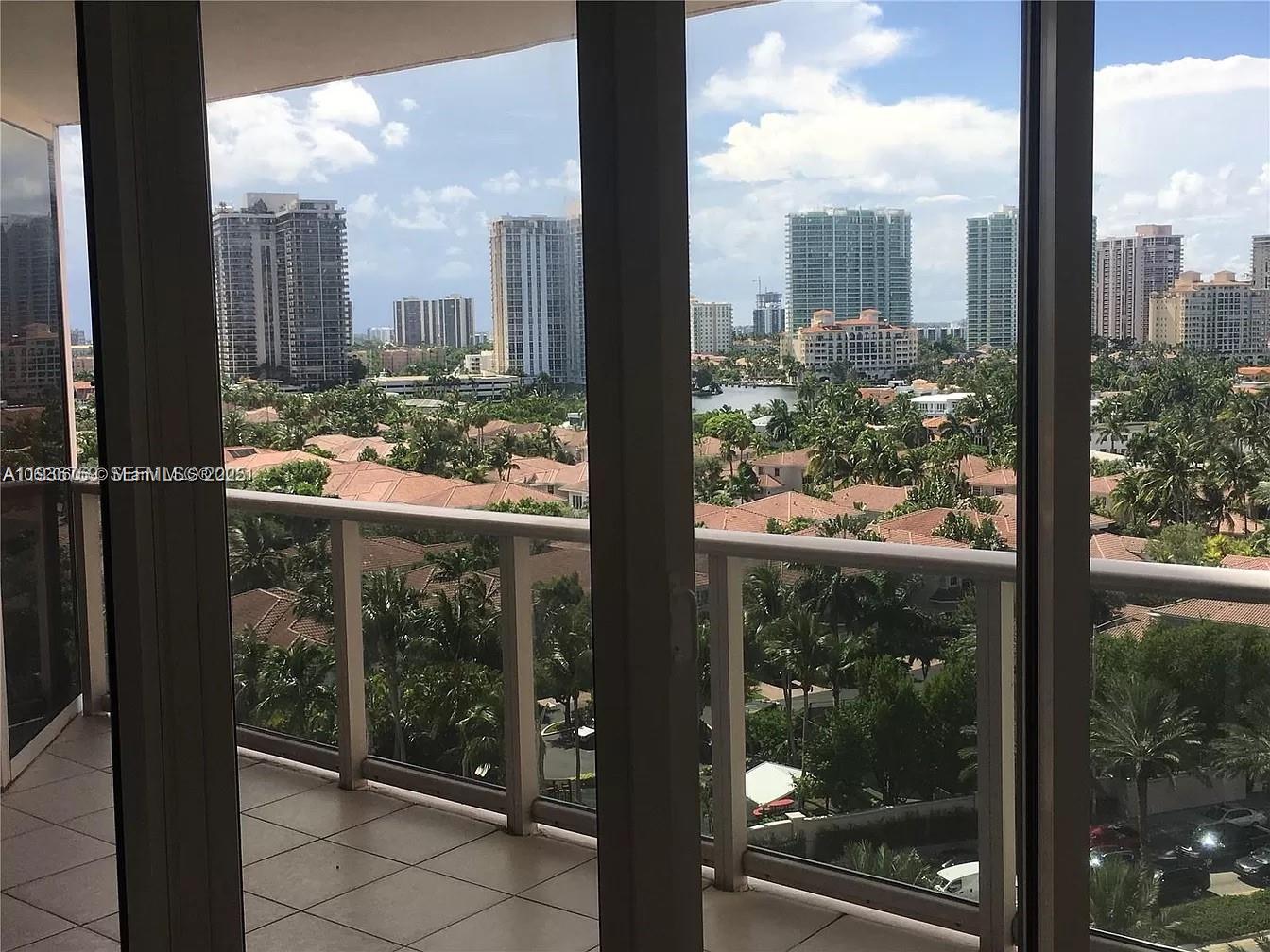 OCEAN ONE CONDO - Residential