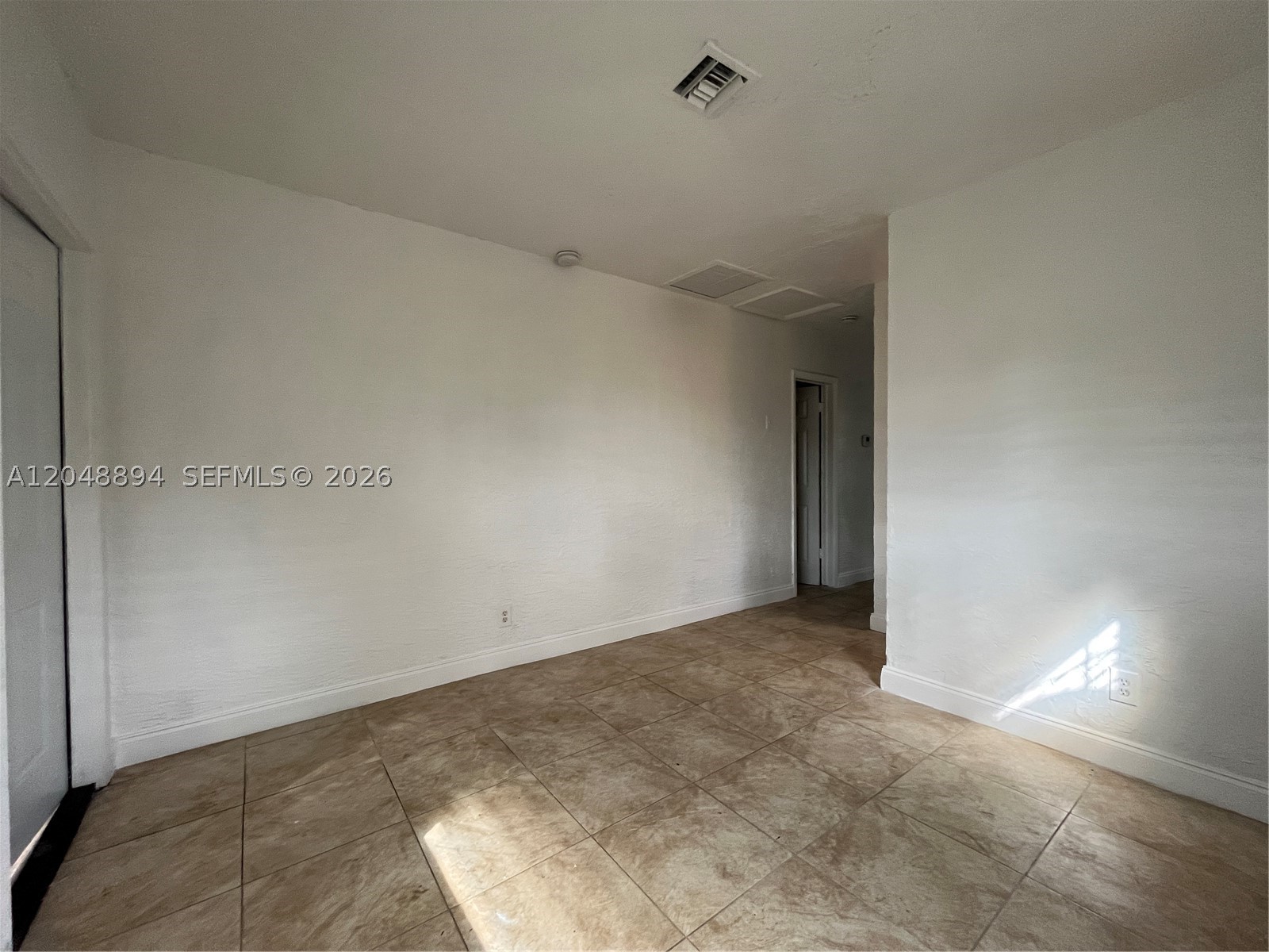 ¤33-48-42 W 50 OF E 385 O - Residential Income