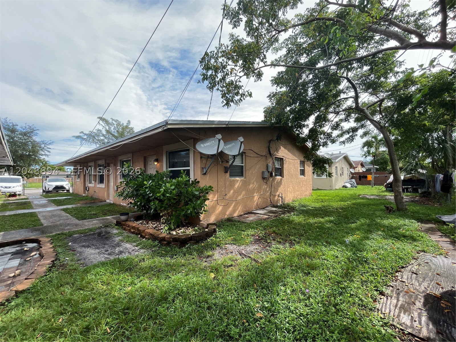 ¤33-48-42 W 50 OF E 385 O - Residential Income