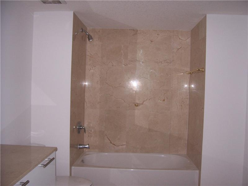 1800 CLUB CONDO - Residential Lease