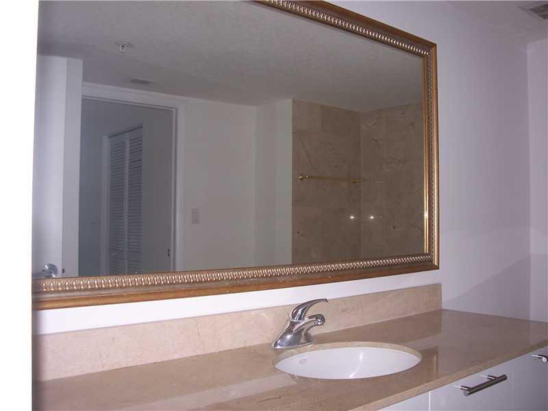 1800 CLUB CONDO - Residential Lease