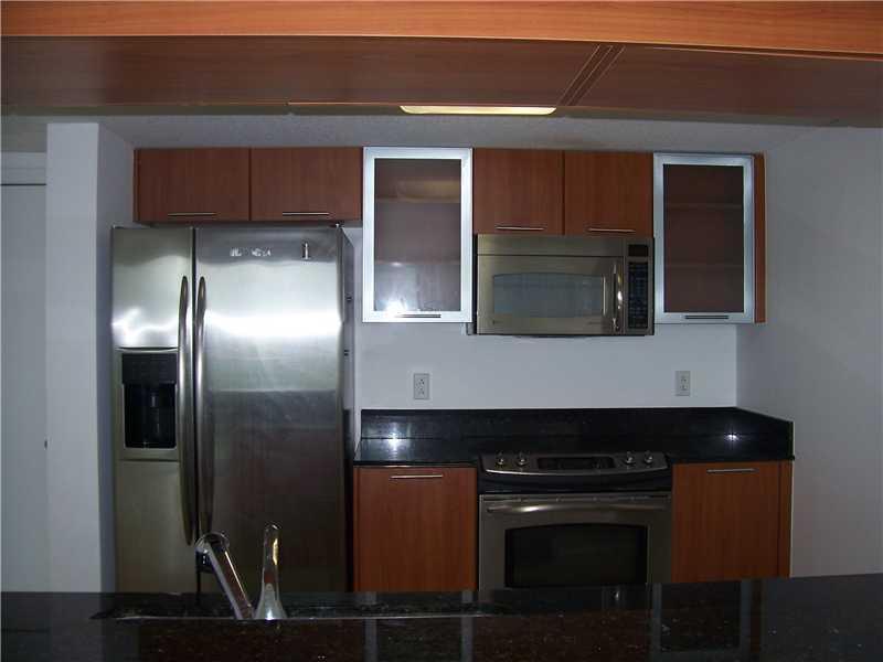 1800 CLUB CONDO - Residential Lease